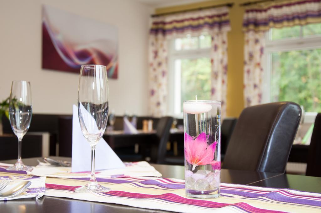 Restaurace A Penzion Zdena Bouda Hradec Králové Kültér fotó